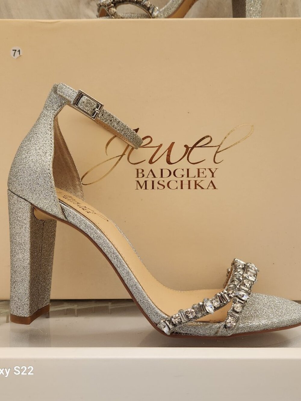 Jewel Badgley Mischka Silver Heeled Sandals. NIB. Size 5.5